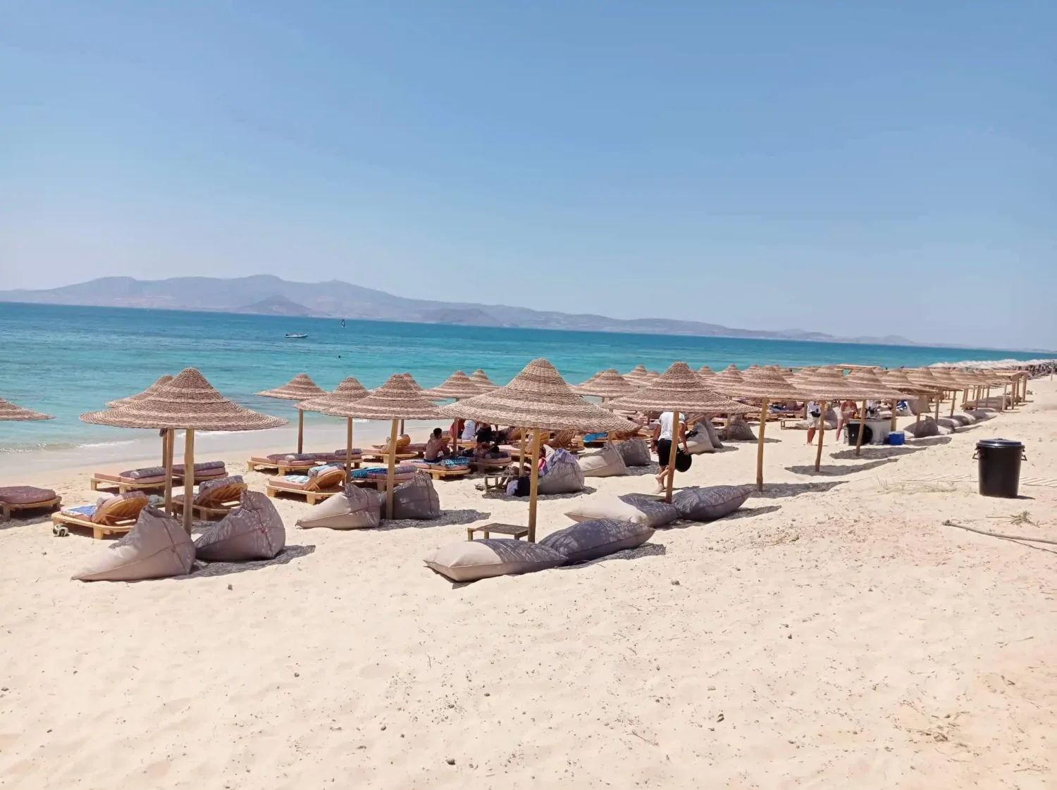 Ομπρέλα Sombrero για beach bar, παραλίες και ξενοδοχεία