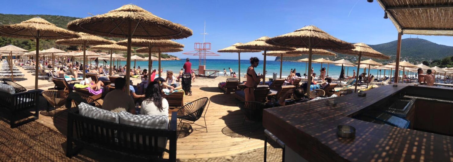 Ψαθινη ομπρέλα για beach bar και ξενοδοχεία